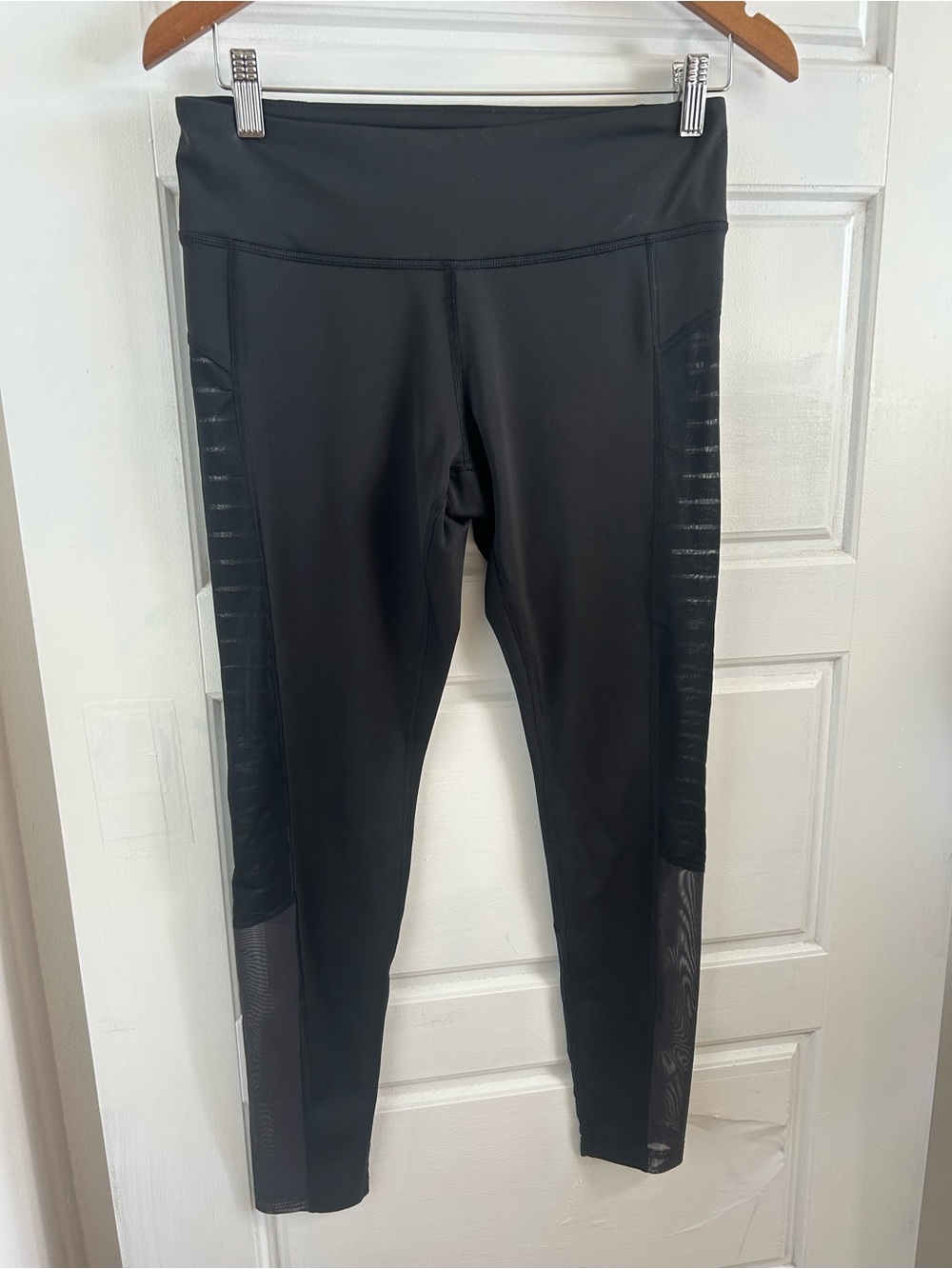 Reebok Speedwick Black Mesh Panel Leggings Size M